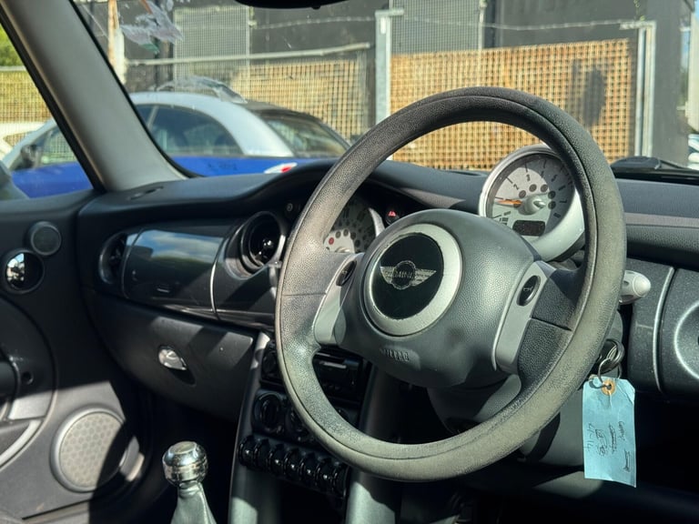 2002 MINI Hatch 1.6 One 3dr HATCHBACK PETROL Manual