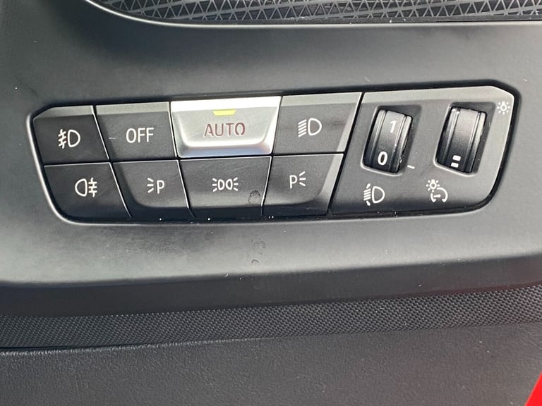 2021 BMW 1 Series 118i Sport Auto 5dr - Virtual Cockpit &amp; Apple CarPlay &amp; Heated Seats HA...