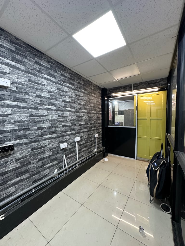 🏢 MODERN OFFICE SPACE TO LET – WHITECHAPEL E1 (GROUND FLOOR REAR) 🌟