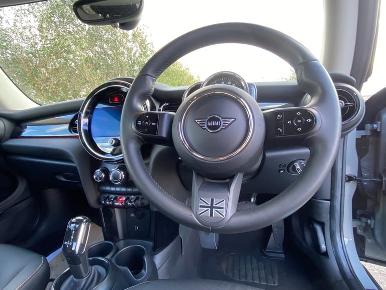 2021 MINI Hatch 1.5 Cooper Classic Auto 3dr - Apple CarPlay &amp; Sat Nav &amp; Cruise Control HA...