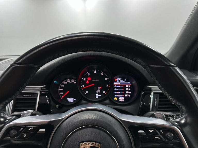 2015 Porsche Macan 2.0T SUV 5dr Petrol PDK 4WD Euro 6 (s/s) (237 ps) ESTATE Petrol Automatic