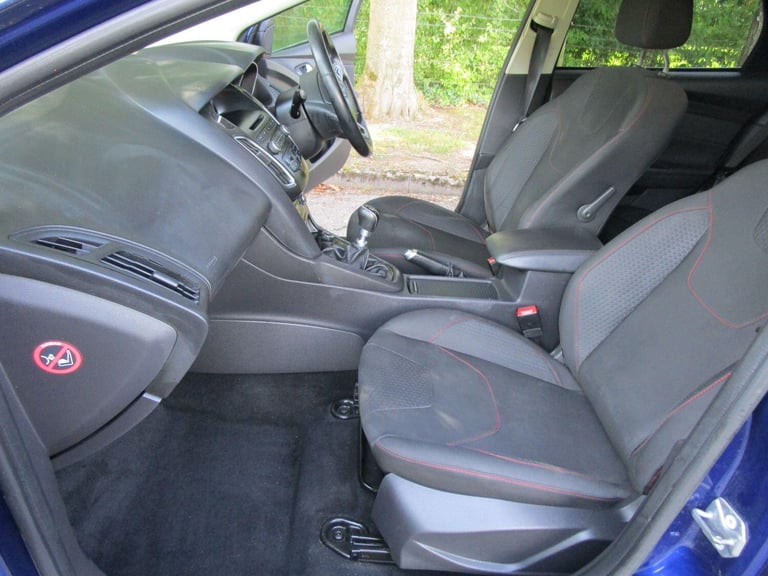 FORD FOCUS 1.6 TDCi Zetec S Performance Blue - 2 Owners 2015