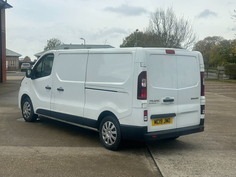 2019 19 Renault Trafic 1.6 DCI Business + LWB , NO VAT , 12 mth MOT , Sat nav 