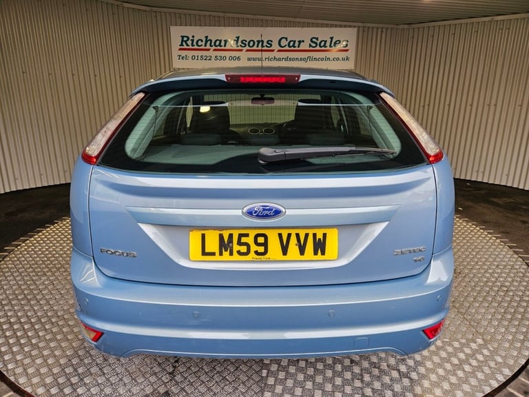 2009 Ford Focus 1.6 Zetec Hatchback 5dr Petrol Manual (161 g/km, 99 bhp) Hatchback Petrol Manual