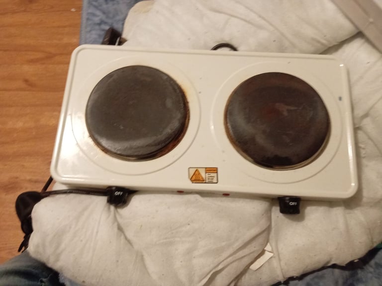 image for Geepas electric dual stove cooker