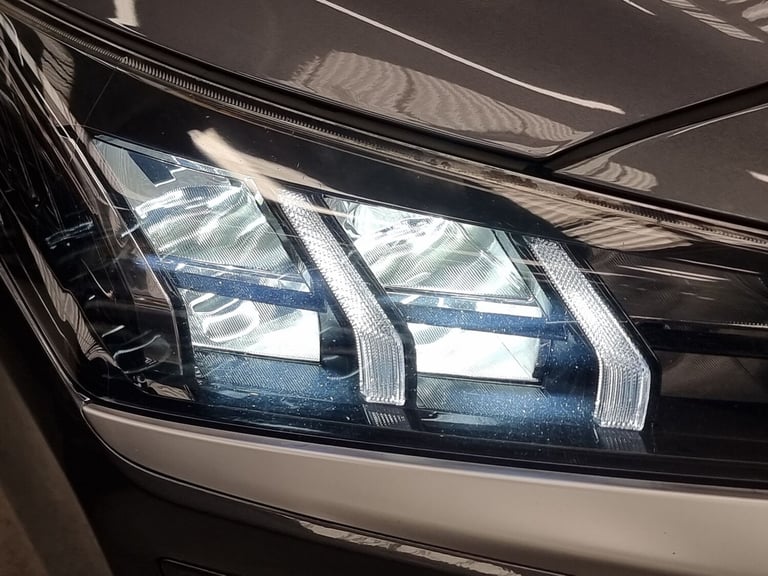 2020 Hyundai IONIQ 1.6 GDi Plug-in Hybrid Premium SE 5dr DCT HATCHBACK PETROL/ELECTRIC Automatic