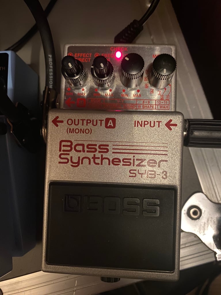 Boss SYB-3 bass synthesiser 