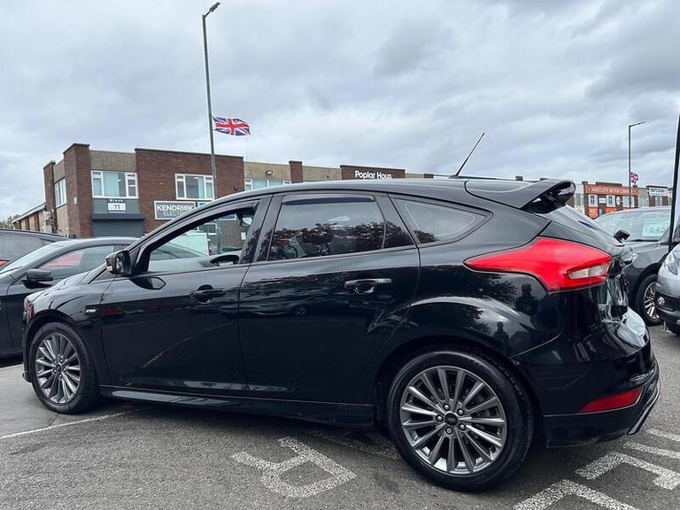 2018 Ford Focus 1.5 TDCi 120 ST-Line Navigation 5dr HATCHBACK DIESEL Manual