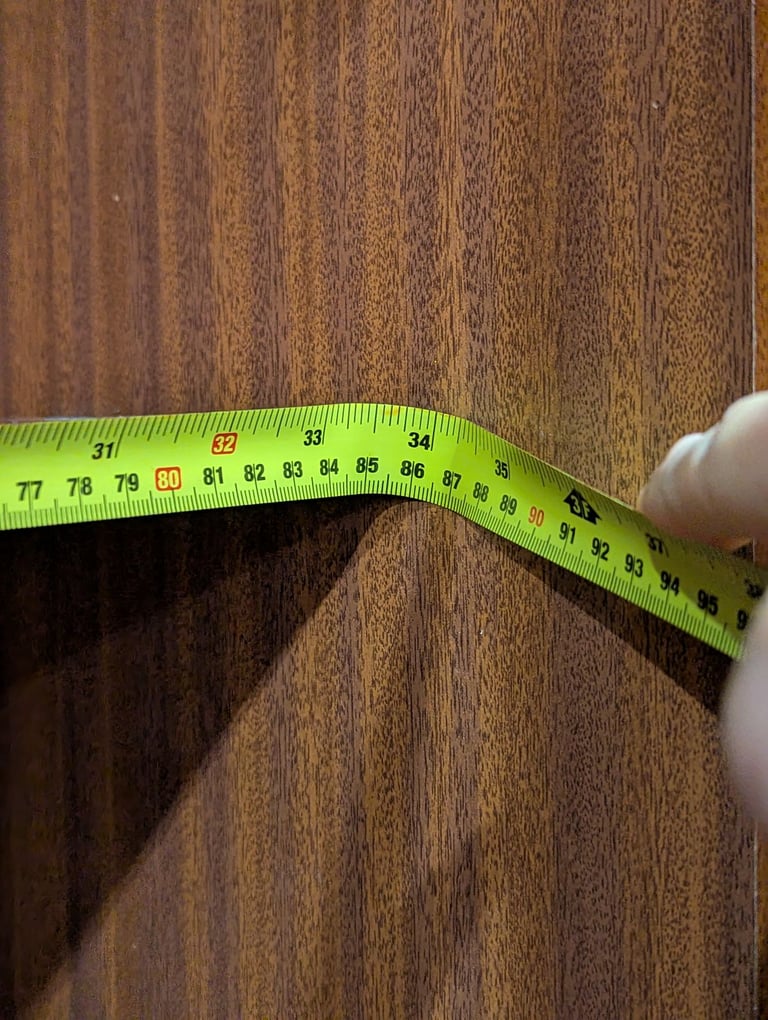 Large Mirrored Wardrobe 2070h x 1330w x 610d