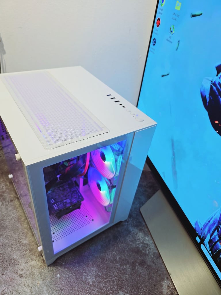 REDUCED CUBE Gaming PC, RTX 2070 SUPER,core i5 gen 10, 2.3GHz,16GB RAM,256GB SSD+1TB HDD