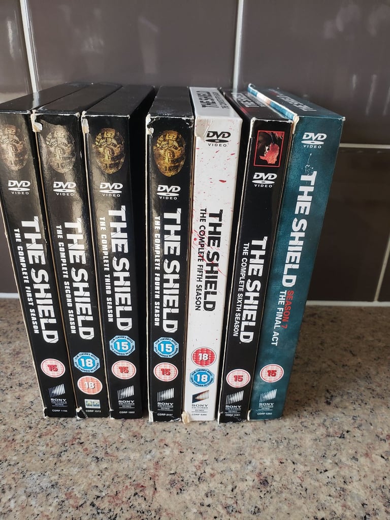 THE SHIELD 1-7