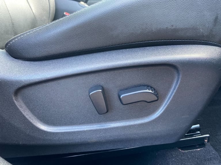 2016 Nissan Qashqai 1.6 dCi N-Connecta SUV 5dr Diesel Manual 4WD Euro 6 (s/s) (130 ps) HATCHBACK ...