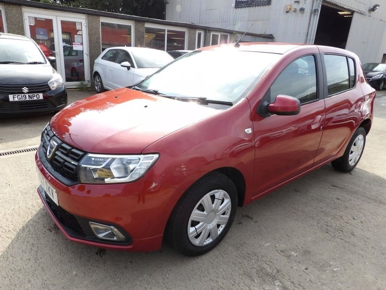 2017 17 DACIA SANDERO 1.5 DCI LAUREATE HATCHBACK 5DR DIESEL MANUAL EURO 6 (S/S) 