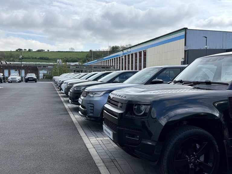 2024 Land Rover Range Rover Evoque 2.0 D200 MHEV Dynamic SE SUV 5dr Diesel Auto 4WD Euro 6 (s/s) ...