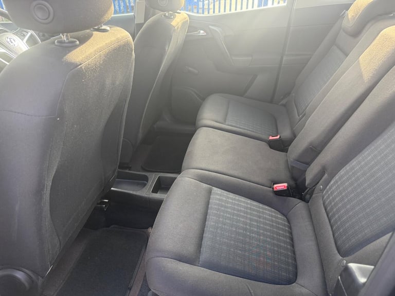 2011 Vauxhall Meriva 1.4 16V Excite Euro 5 5dr MPV Petrol Manual