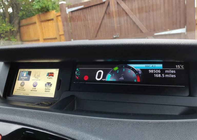 Renault Scenic 1.5DCi diesel, Long MOT, Service History, Lady owner since 2012