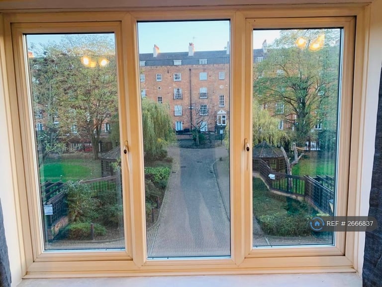 image for 2 bedroom flat in Greys Court, Reading, RG1 (2 bed) (#2666837)