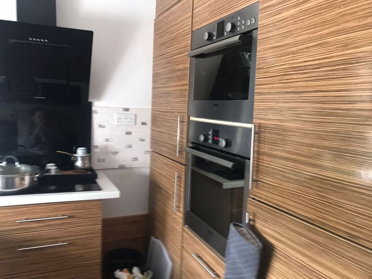 FREE Used Fitted Kitchen – Modern Style –