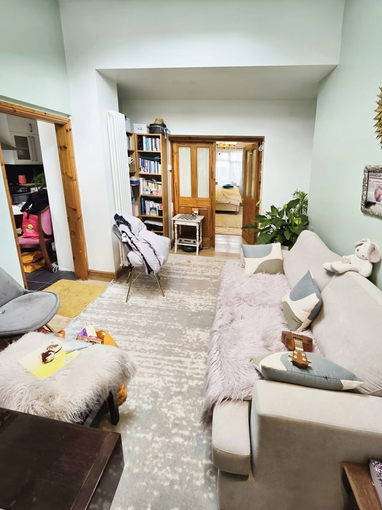 5 bedroom house in Fairlop Gardens 5 Bed house for Sale