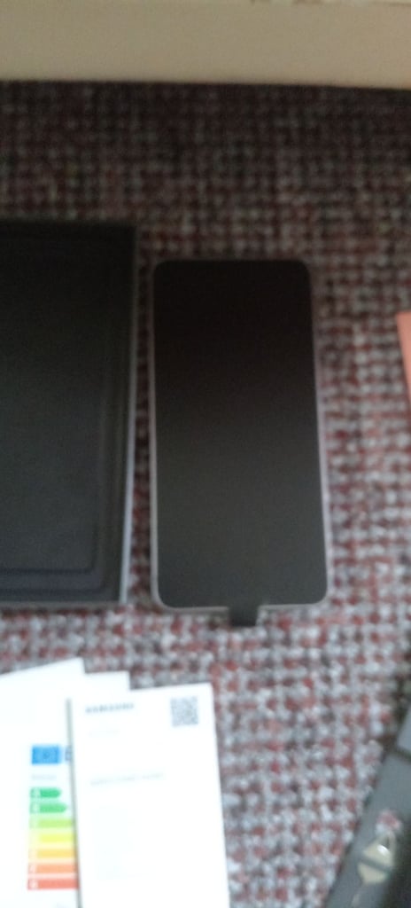 Galaxy s25 fe  5G mobile phone 