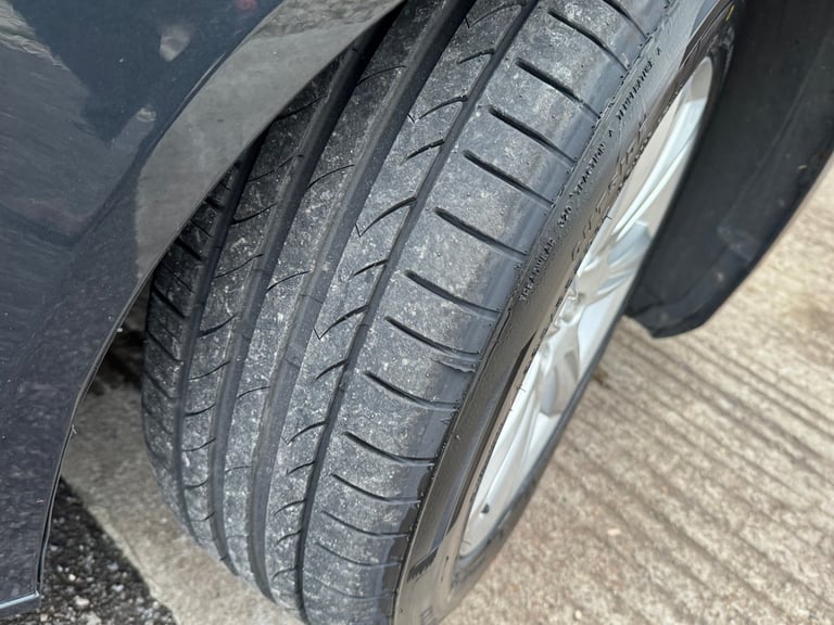 2019 Volvo V90 2.0 D4 Momentum Nav 5dr Geartronic Auto ULEZ ESTATE Diesel Automatic