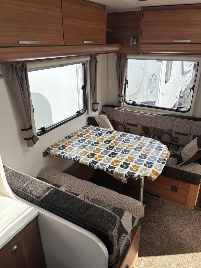 2014 Adria Sport Line Px Light Weight Fixed Bed