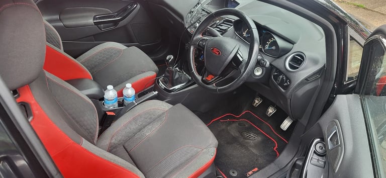 Ford, FIESTA, eco boost 2016, Manual, 998 (cc), 3 doors 140Bhp Fast and economical Quick Sale