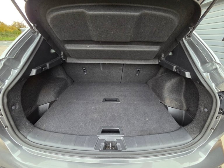 2018 Nissan Qashqai 1.6 dCi Tekna SUV 5dr Diesel XTRON Euro 6 (s/s) (130 ps) HATCHBACK Diesel Aut...