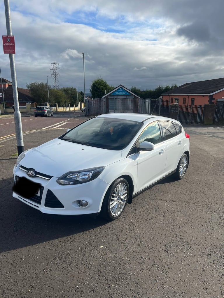Ford, FOCUS, Hatchback, 2014, Manual, 998 (cc), 5 doors
