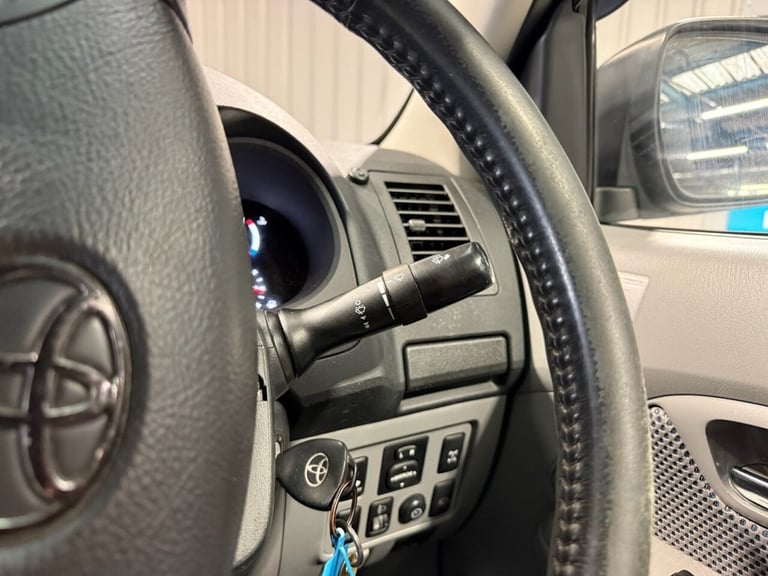 2010 60 TOYOTA HI-LUX 2.5 D-4D HL3 PICKUP 4DR DIESEL MANUAL 4WD (194 G/KM, 144 B