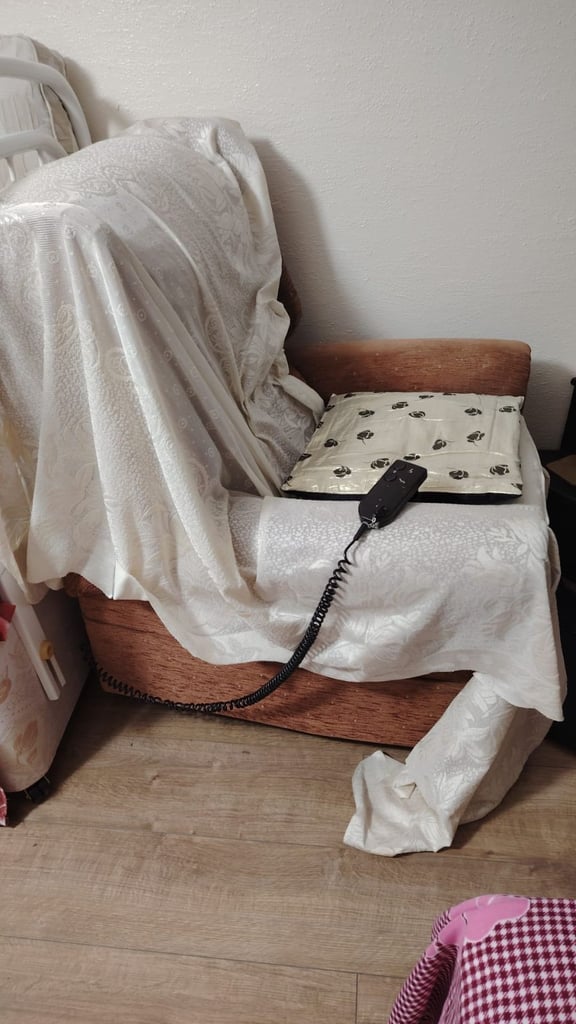 image for Electric riser recliner chairs for the elderly