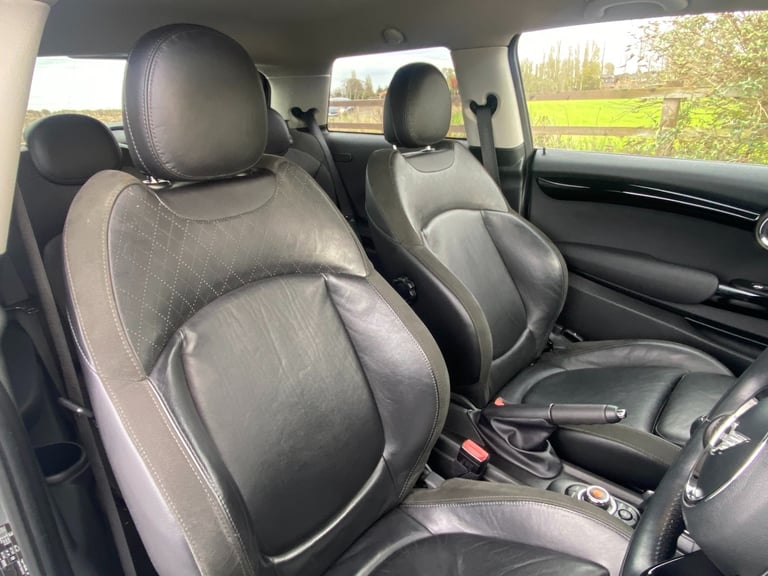 2017 MINI Hatch 2.0 Cooper S 3dr - Sat Nav &amp; Parking Sensors &amp; Chili Pack HATCHBACK Petro...