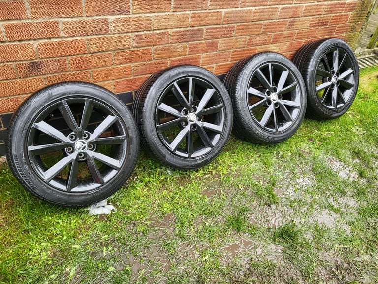 16 inch 5x100 Skoda Fabia Alloy wheels 