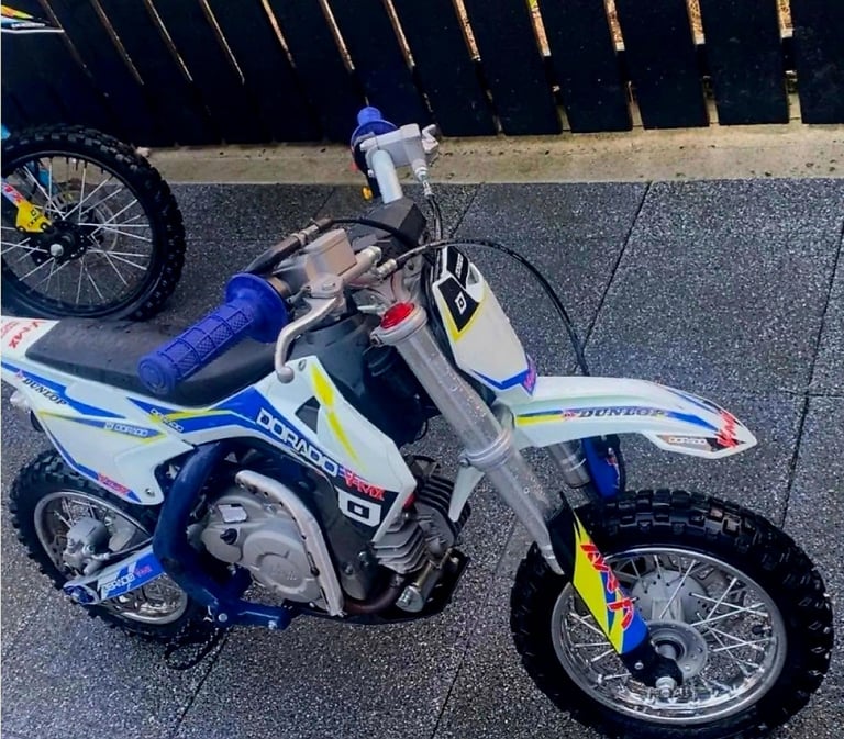 image for Like new kids 50cc pitbike elec start goes like new not pw50 ktm etc 