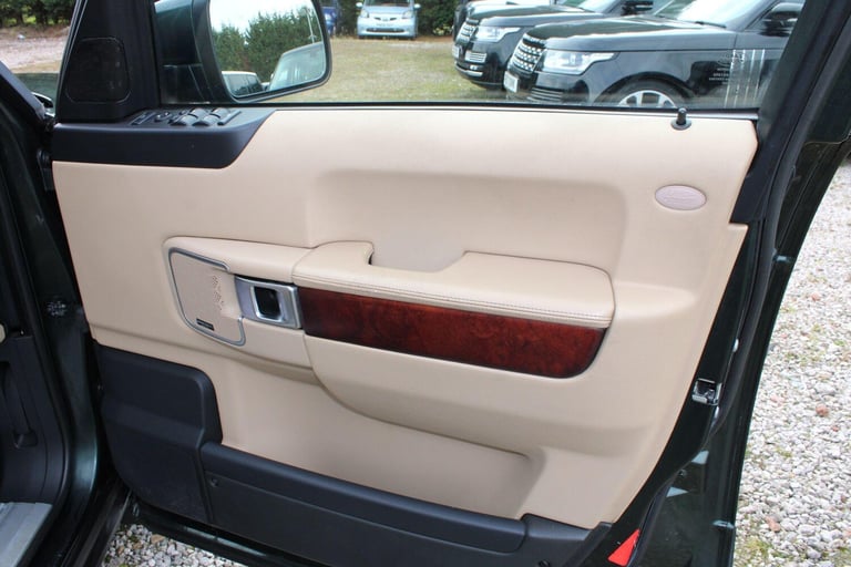 2010 Land Rover Range Rover 4.4 TD V8 Vogue SE Auto 4WD Euro 5 5dr ESTATE Diesel Automatic
