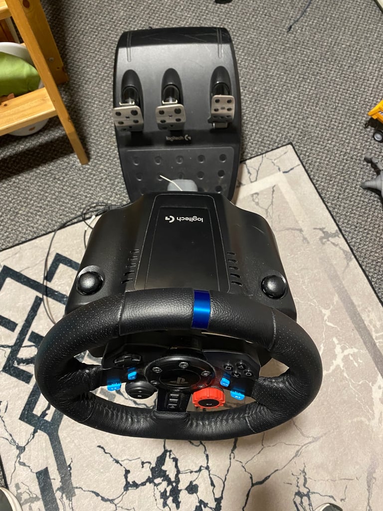 PlayStation Logitech steering wheel 
