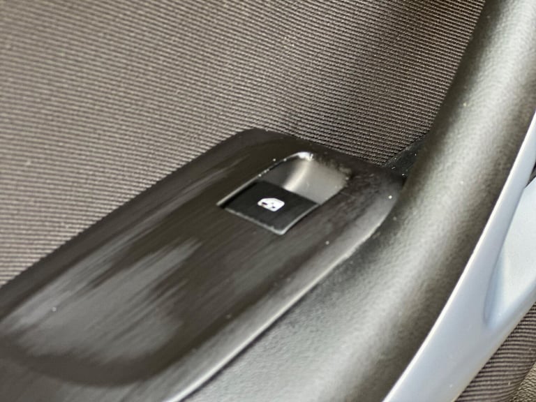 2013 Vauxhall Zafira Tourer 1.8 16V Exclusiv Euro 5 5dr Petrol