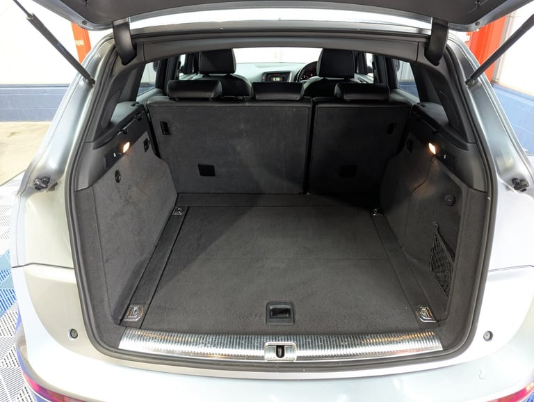 2009 Audi Q5 2.0 TDI Quattro S Line 5dr S Tronic ESTATE Diesel Automatic