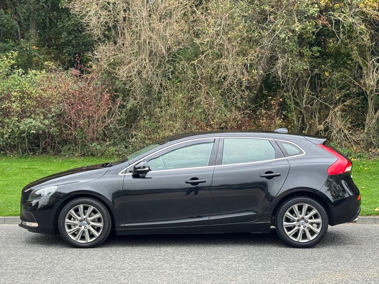 2013 63 Volvo V40 2.0 D3 SE Manual 5 Door Diesel Hatchback 