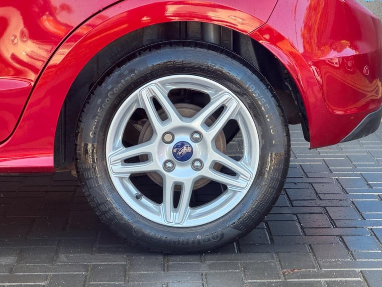 2017 Ford Ka+ 1.2 Ti-VCT Zetec Euro 6 5dr HATCHBACK Petrol Manual