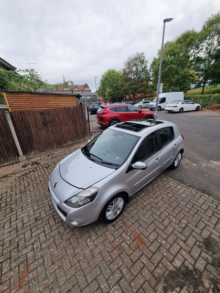 image for Renault, CLIO, Hatchback, 2010, Other, 1598 (cc), 5 doors