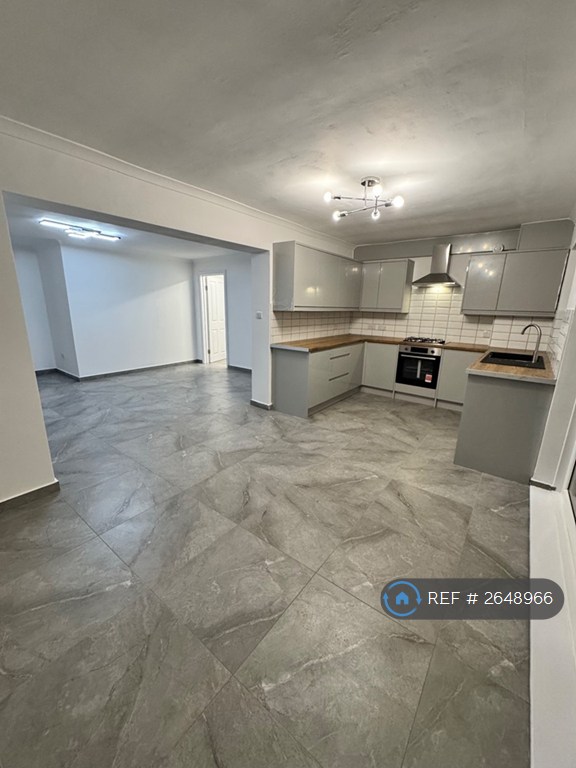 4 bedroom house in Bouvier Road, Enfield, EN3 (4 bed) (#2648966)