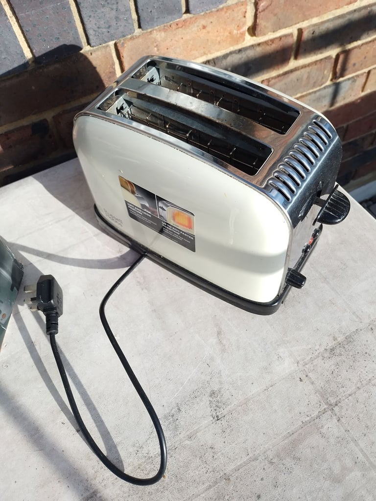 any toaster £10 each