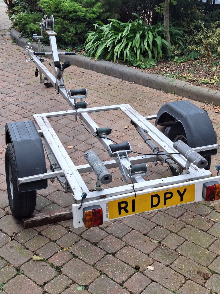 TRAILER-BOAT VGC