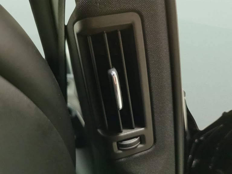 2019 Volvo XC90 2.0h T8 Twin Engine 11.6kWh R-Design SUV 5dr Petrol Plug-in Hybrid Auto 4WD Suv P...