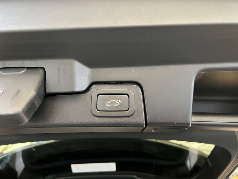 2018 Land Rover Range Rover Evoque 2.0 Range Rover Evoque Landmark TD4 Auto 4WD 5dr SUV Diesel Au...