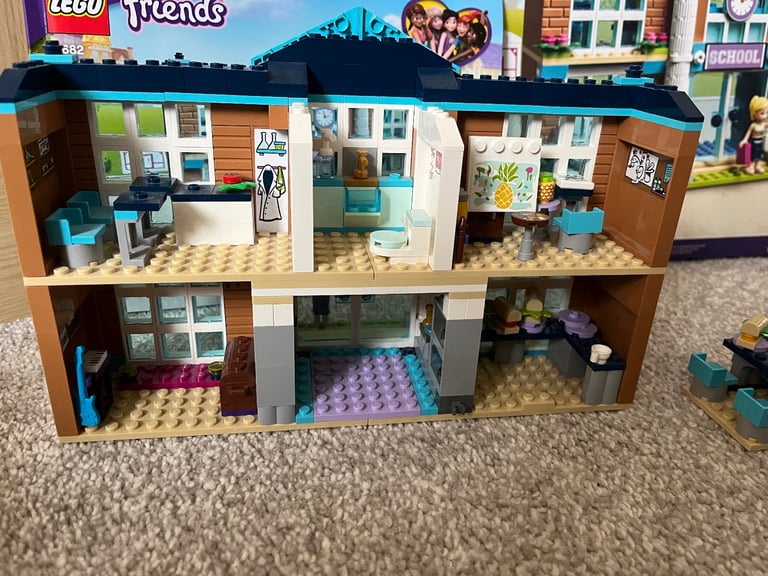 Friends Lego school