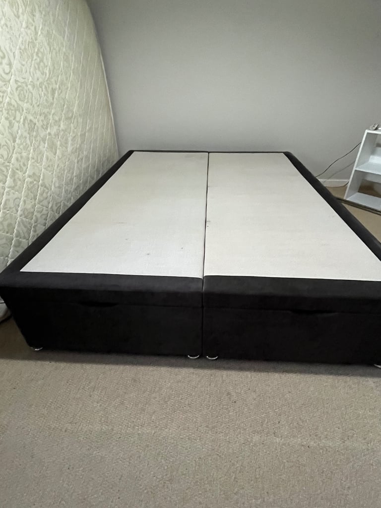 Kingsize ottoman divan bed