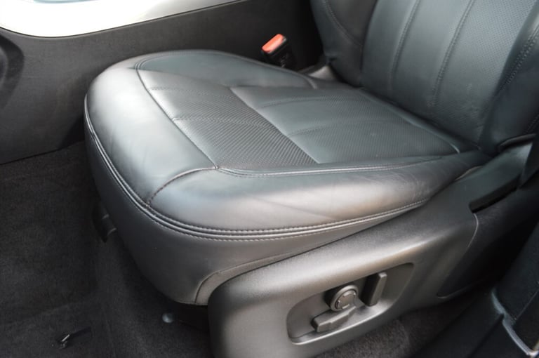 2022 Land Rover Range Rover Sport 3.0 D300 MHEV HSE Dynamic Black SUV 5dr Diesel Auto 4WD Euro 6 ...