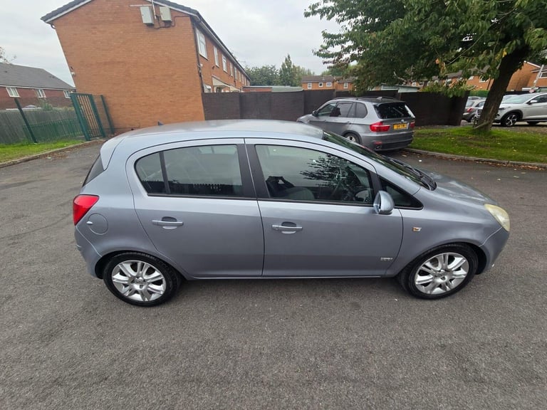 2009 Vauxhall Corsa 1.4i 16V Design 5dr Auto HATCHBACK PETROL Automatic